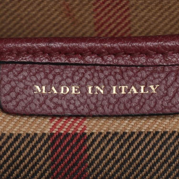 Pre Owned Burberry Burgundy Grainy Leather Small Buckle Tote