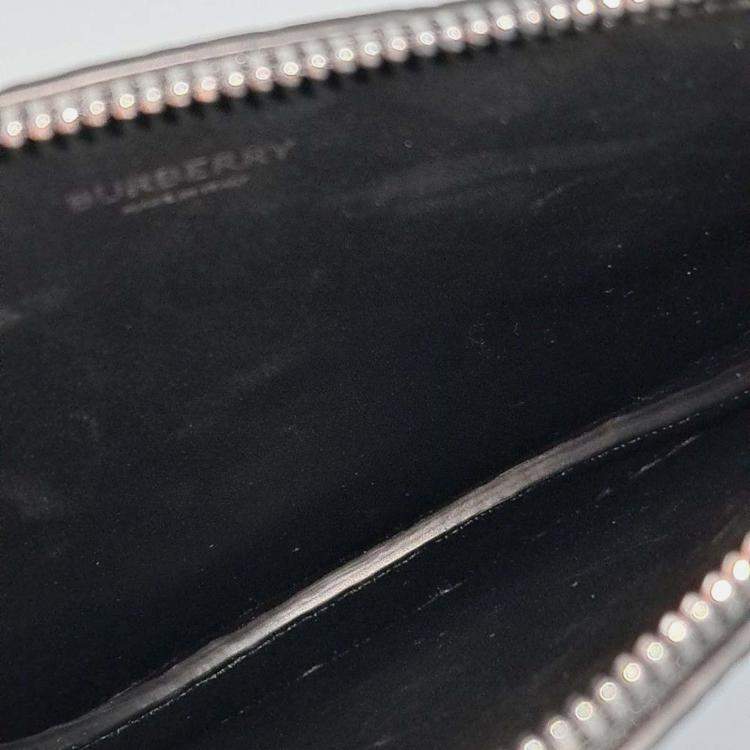 Pre Owned Burberry Black Leather Chess Shoulder Bag