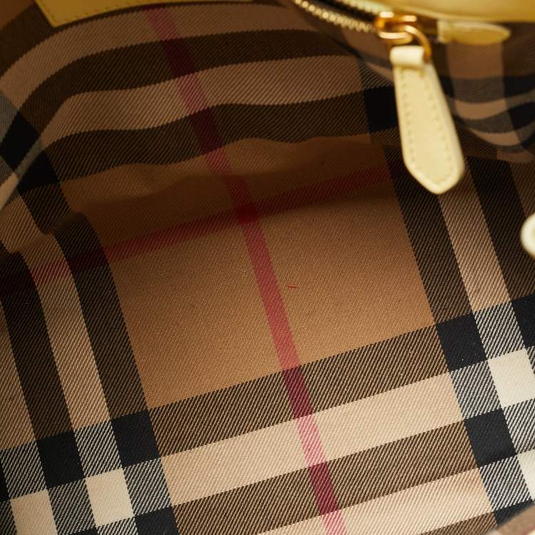 Pre Owned Burberry Light Yellow Leather Medium Buckle Tote