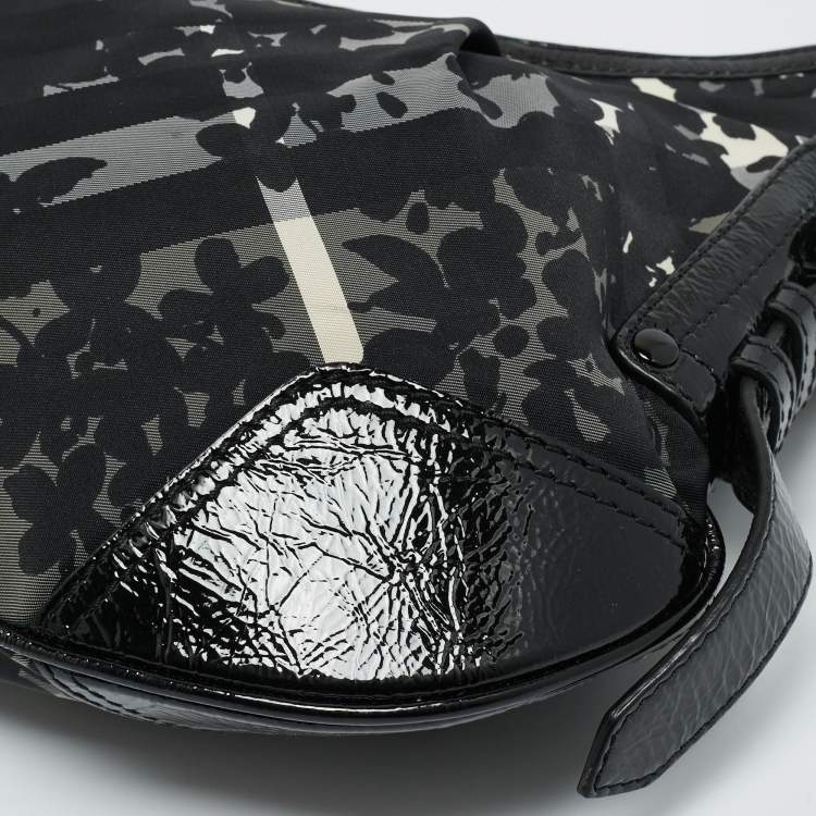 Pre Owned Burberry Black Floral Beatcheck Nylon and Patent Leather Small Foley Hobo