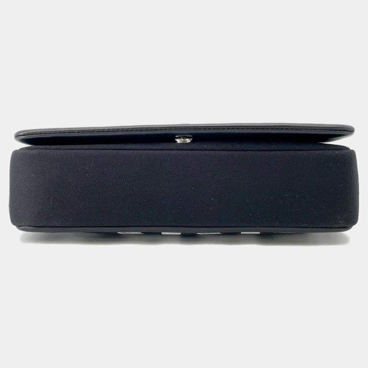 مملوكة مسبقًا Burberry Roller Chain shoulder Black/White Canvas Leather