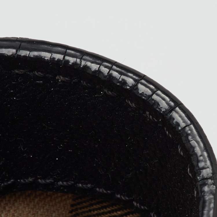 Pre Owned Burberry Black Grained Leather Medium Buckle Tote