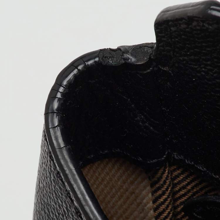 Pre Owned Burberry Black Grained Leather Medium Buckle Tote