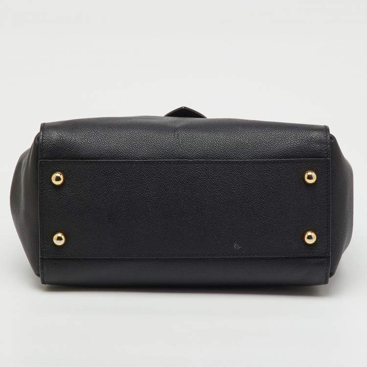 Pre Owned Burberry Black Grained Leather Medium Buckle Tote