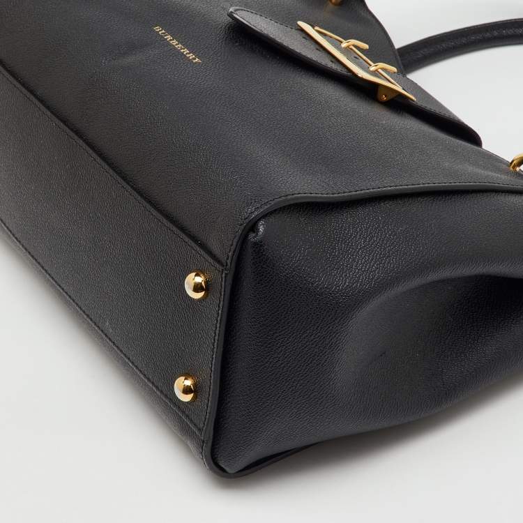 Pre Owned Burberry Black Grained Leather Medium Buckle Tote