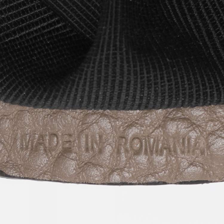 Pre Owned Burberry Taupe Grain Leather Madison Shoulder Bag