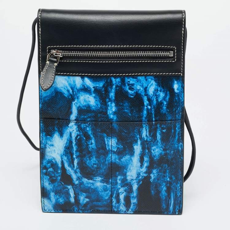 Pre Owned Burberry Blue/Black Water Camo Print Leather Pocket Phone Pouch Crossbody Bag