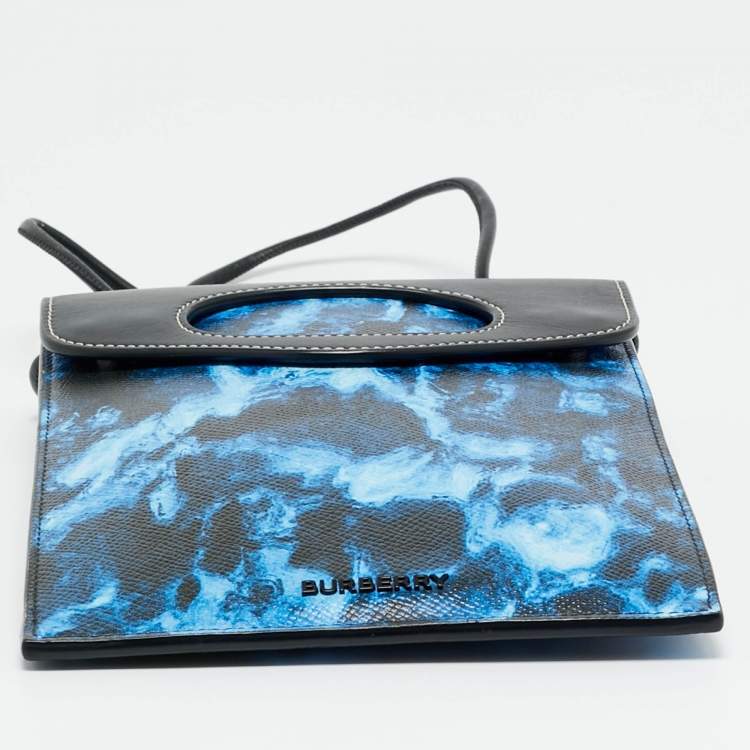 Pre Owned Burberry Blue/Black Water Camo Print Leather Pocket Phone Pouch Crossbody Bag