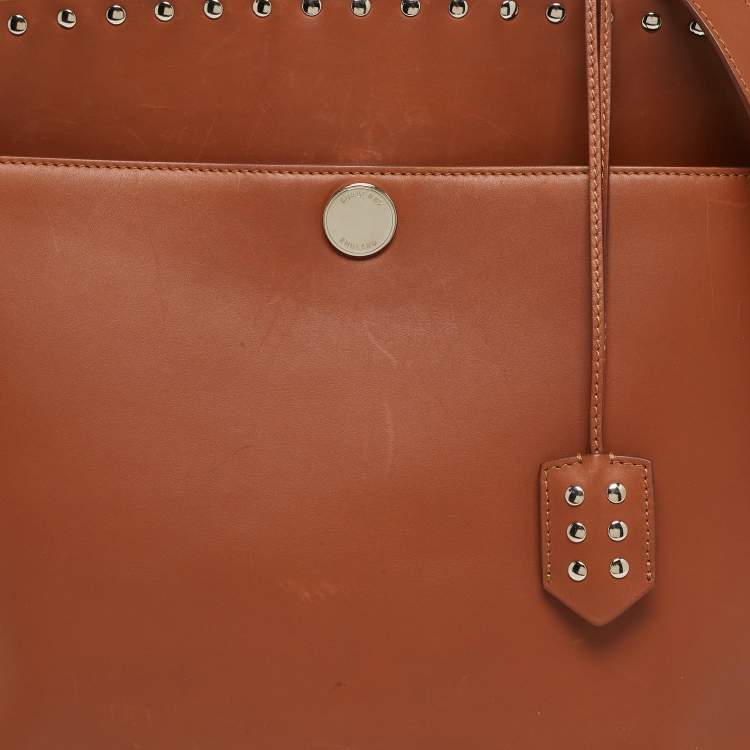 Pre Owned حقيبة بربري مجتمع بمقبض علوي جلد بني مع مسامير