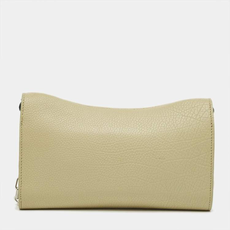 Pre Owned Burberry Oliver Green Leather Rocking Horse Wallet On Chain