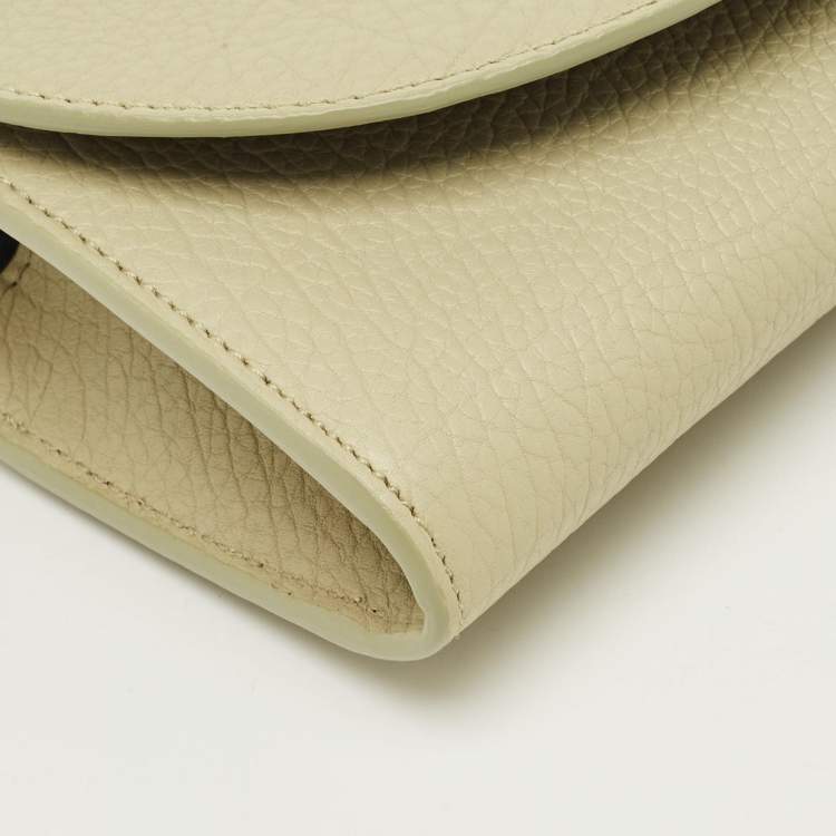 Pre Owned Burberry Oliver Green Leather Rocking Horse Wallet On Chain