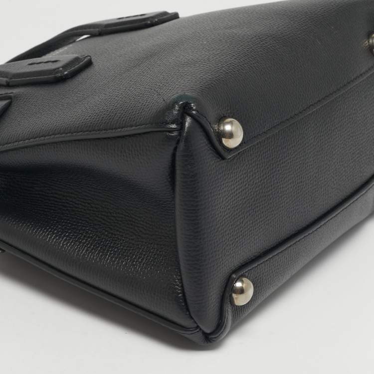 Pre Owned Burberry Black Leather Mini Banner Tote