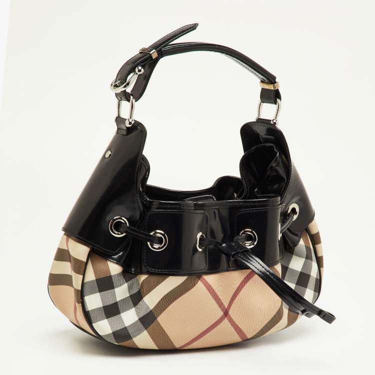 مملوكة مسبقًا Burberry Beige/Black Nova Check PVC and Patent Leather Warrior Hobo