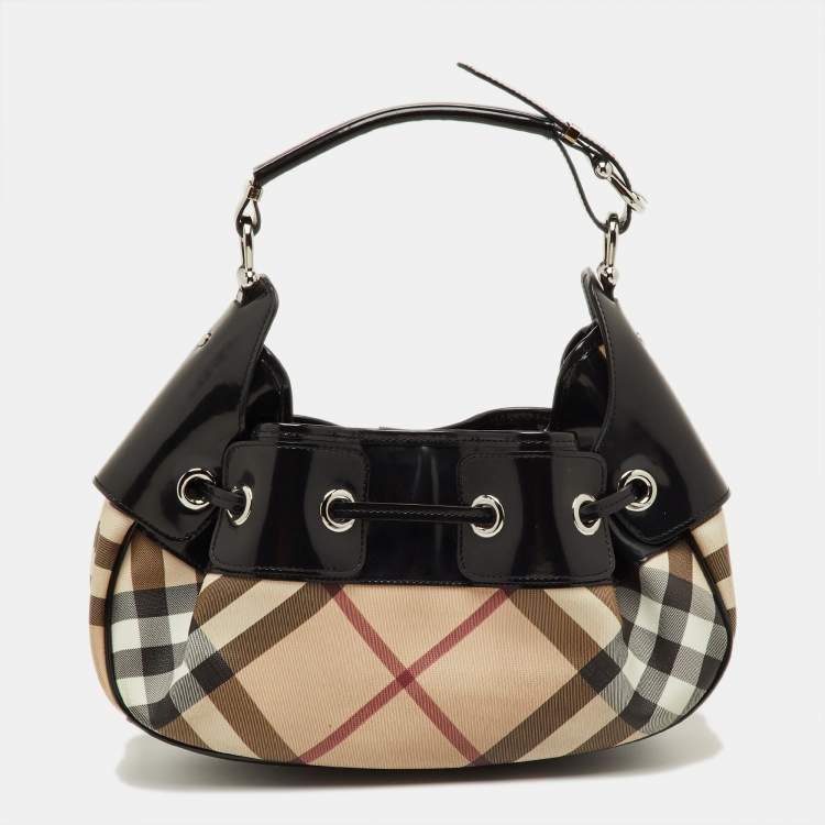 مملوكة مسبقًا Burberry Beige/Black Nova Check PVC and Patent Leather Warrior Hobo