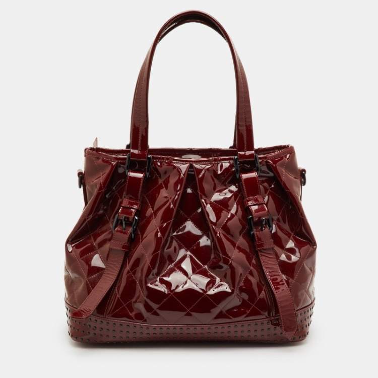 Pre Owned Burberry Lowry Red Patent Leather Tote