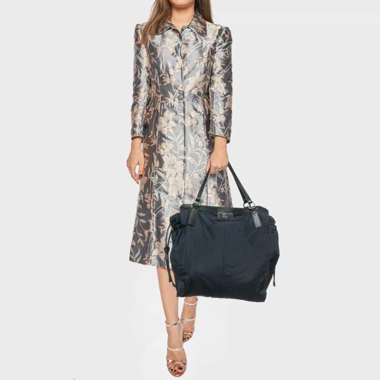 مملوكة مسبقًا Burberry Buckleigh Navy Blue/Black Leather and Nylon Tote