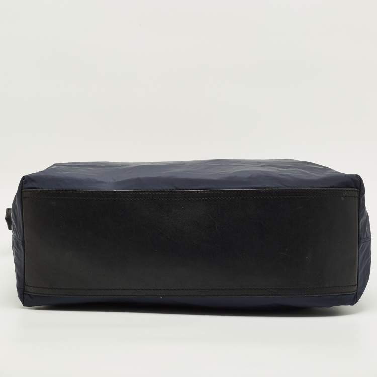 Pre Owned Burberry Buckleigh Navy Blue/Black Leather and Nylon Tote