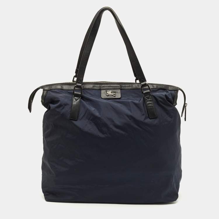 Pre Owned Burberry Buckleigh Navy Blue/Black Leather and Nylon Tote