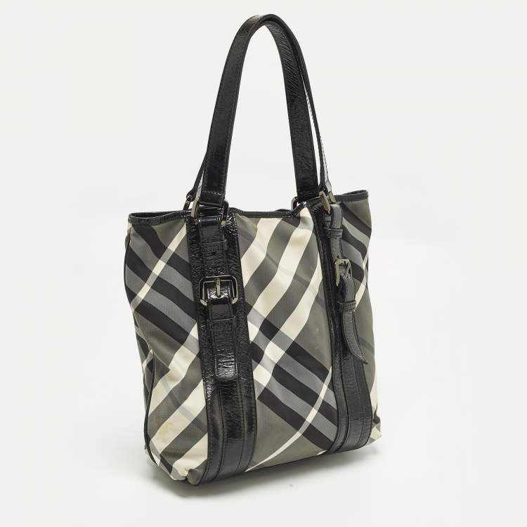 Pre Owned Burberry Black/Grey Beat Check Nylon and Patent Leather Tote