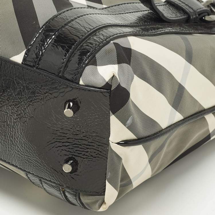 Pre Owned Burberry Black/Grey Beat Check Nylon and Patent Leather Tote