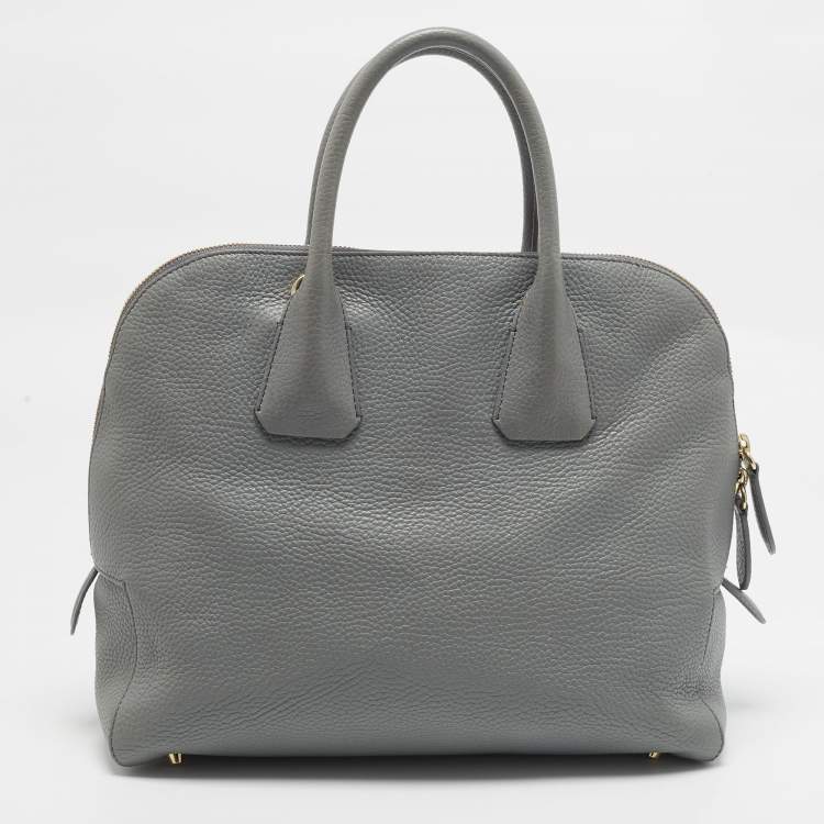 مملوكة مسبقًا Burberry Greenwood Light Blue Leather Satchel