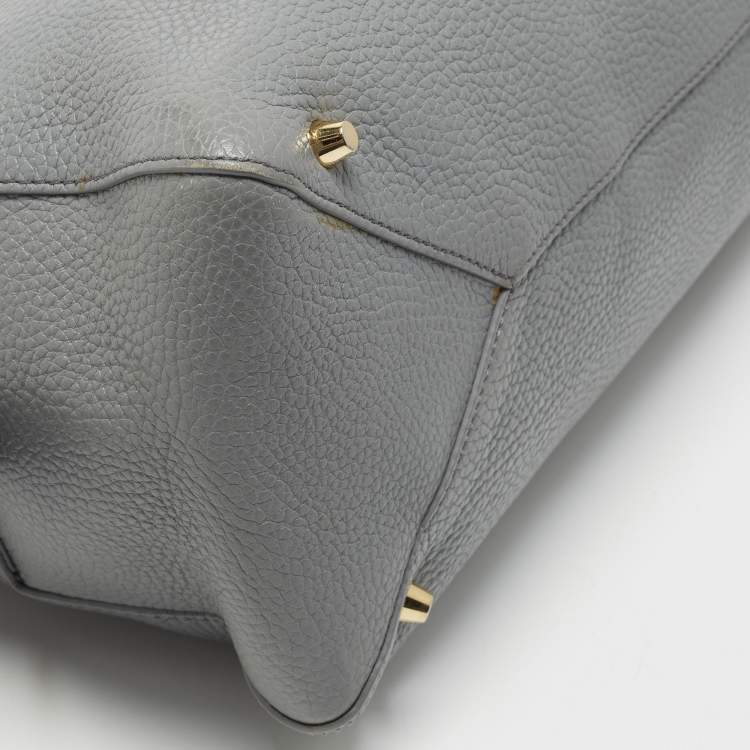 مملوكة مسبقًا Burberry Greenwood Light Blue Leather Satchel