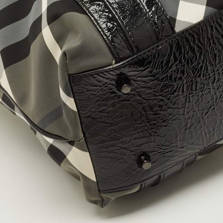 Pre Owned Burberry Victoria Black Beat Check Nylon Tote