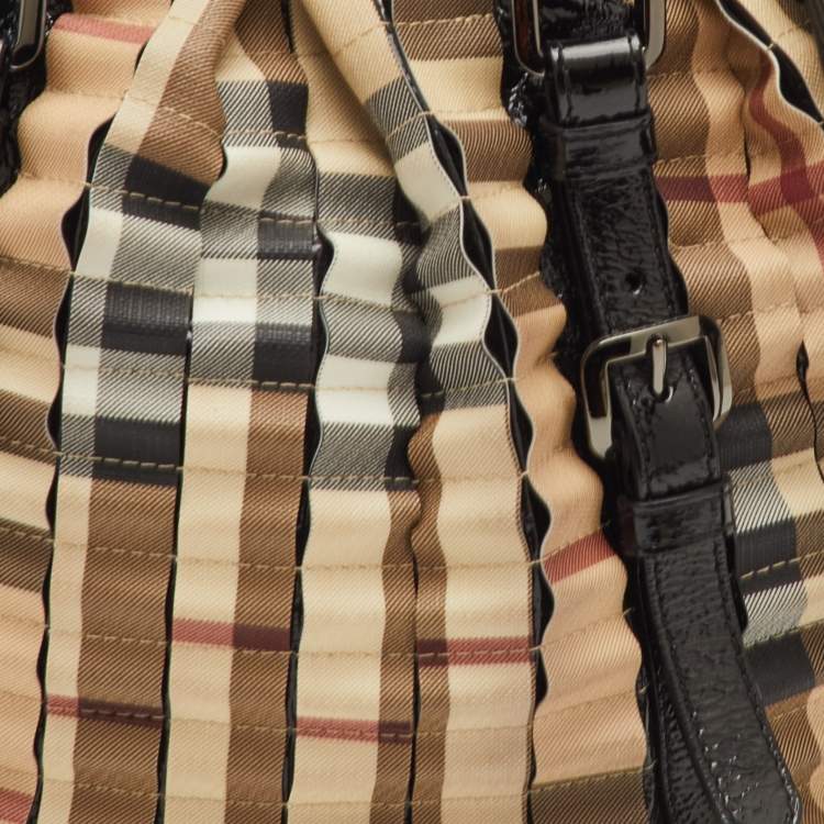 Pre Owned Burberry Lowry Beige/Black Nova Check Patent Leather and Cartridge Pleat PVC Tote