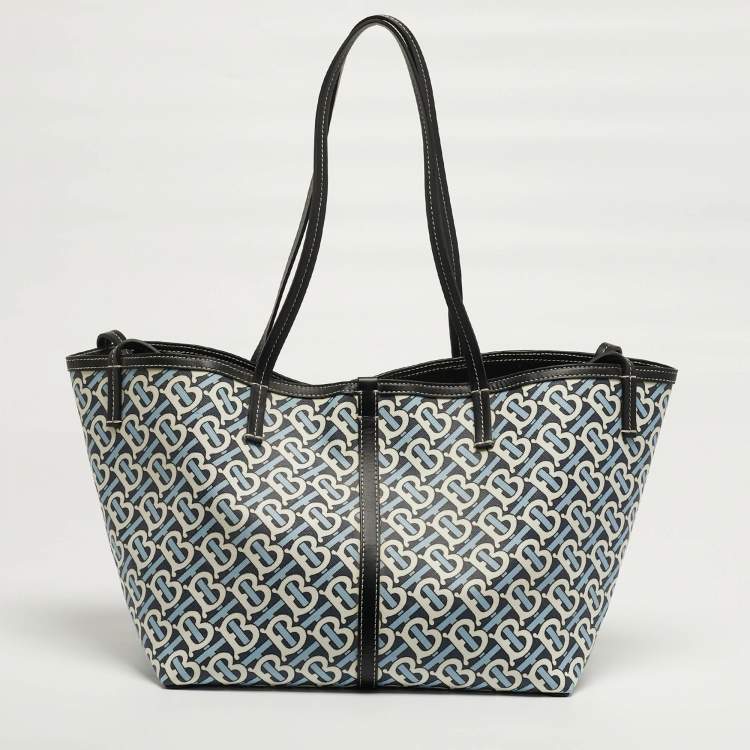 Pre Owned حقيبة شاطئ بربري قماش مغطى بنقشة TB أزرق/أسود