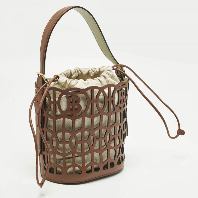 مملوكة مسبقًا Burberry Brown Laser Cut Leather Bucket Bag