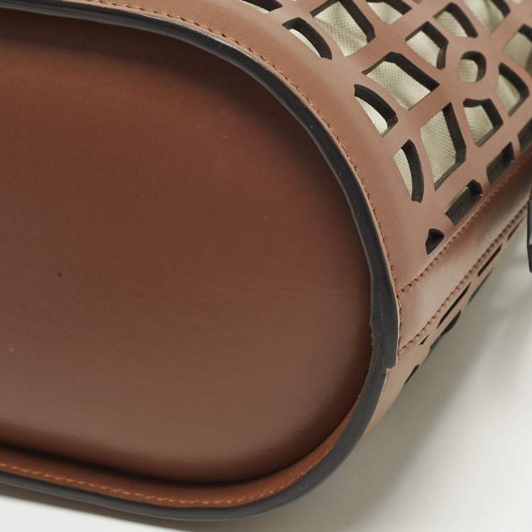 مملوكة مسبقًا Burberry Brown Laser Cut Leather Bucket Bag