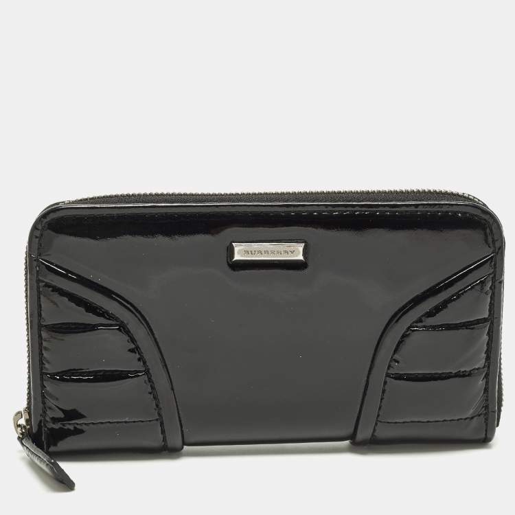 Pre Owned Burberry Black Quilted Patent Leather Zip Around Wallet