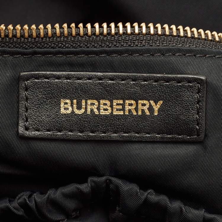 مملوكة مسبقًا Burberry Black/Beige House Check Nylon Changing Bag