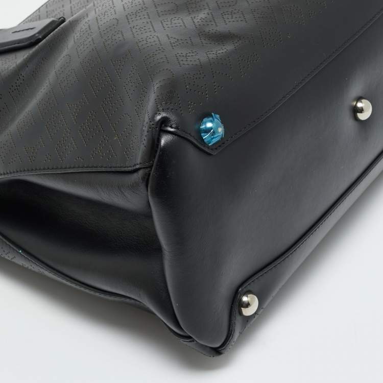 مملوكة مسبقًا Burberry Banner Medium Black Perforated Leather Tote