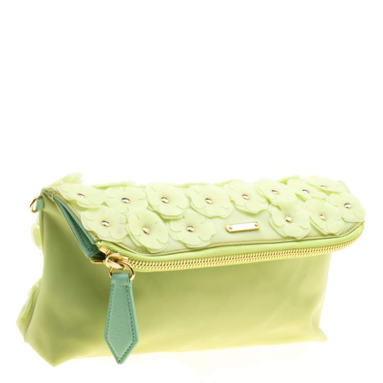 Pre Owned Burberry Apple Green PVC Petal in Flowers Clutch