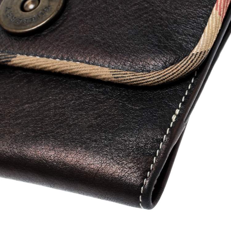 Pre Owned Burberry Metallic Black Leather Bifold Wallet