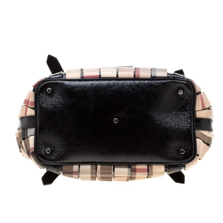 Pre Owned Burberry Black/Beige Nova Check PVC and Patent Leather Cartridge Pleat Tote