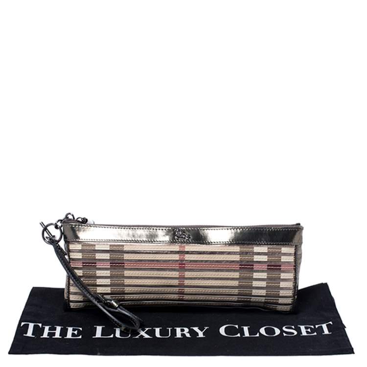 Pre Owned Burberry Beige/Metallic Nova Check PVC and Patent Leather Zip Wristlet Clutch