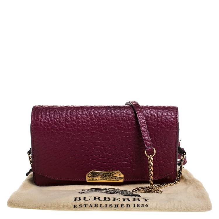 Pre Owned Burberry Burgundy Grained Leather Wallet On Chain