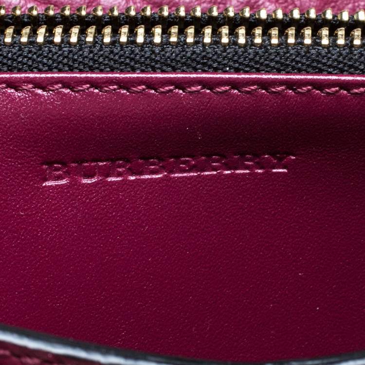 Pre Owned Burberry Burgundy Grained Leather Wallet On Chain
