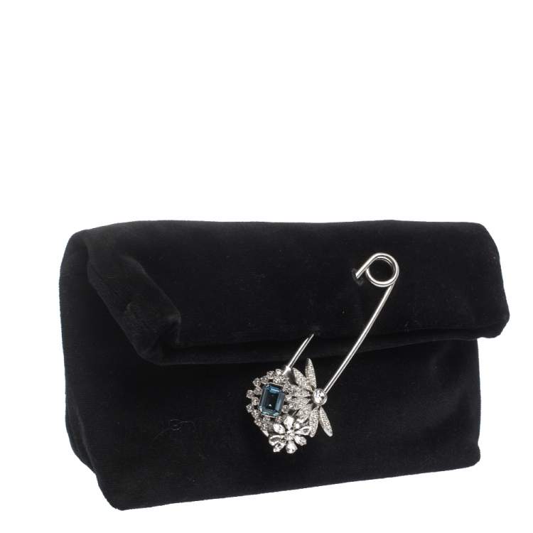 Pre Owned Burberry Black Velvet Crystal Embellished Pin Clutch