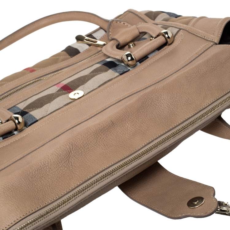 مملوكة مسبقًا Burberry Beige Quilted House Check Canvas and Leather Manor Satchel