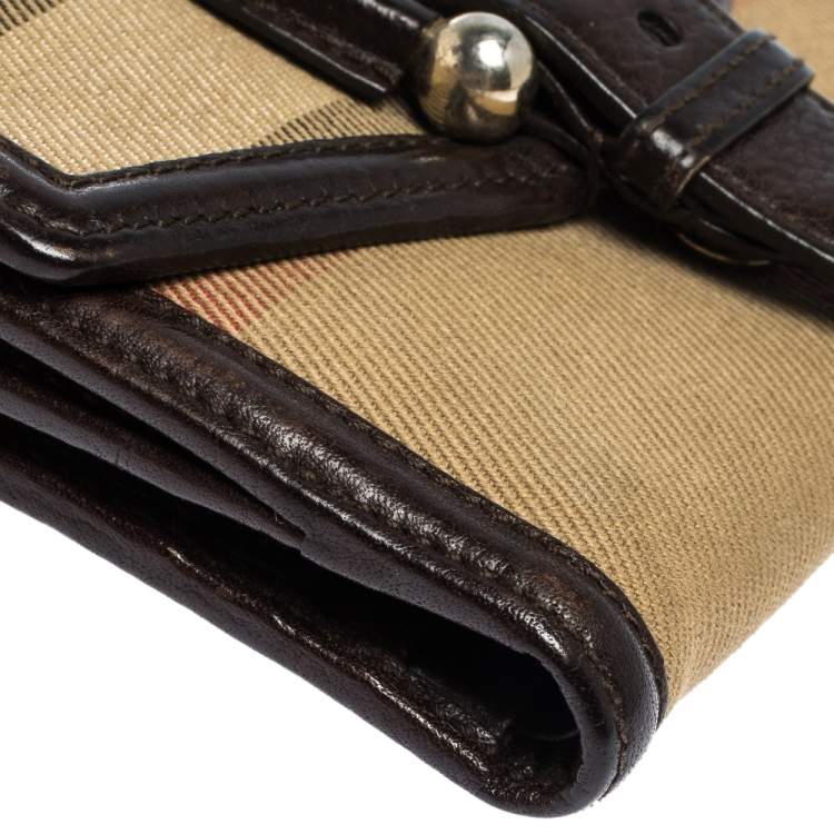 Pre Owned Burberry Brown/Beige Nova Check Canvas and Leather Buckle Compact Wallet