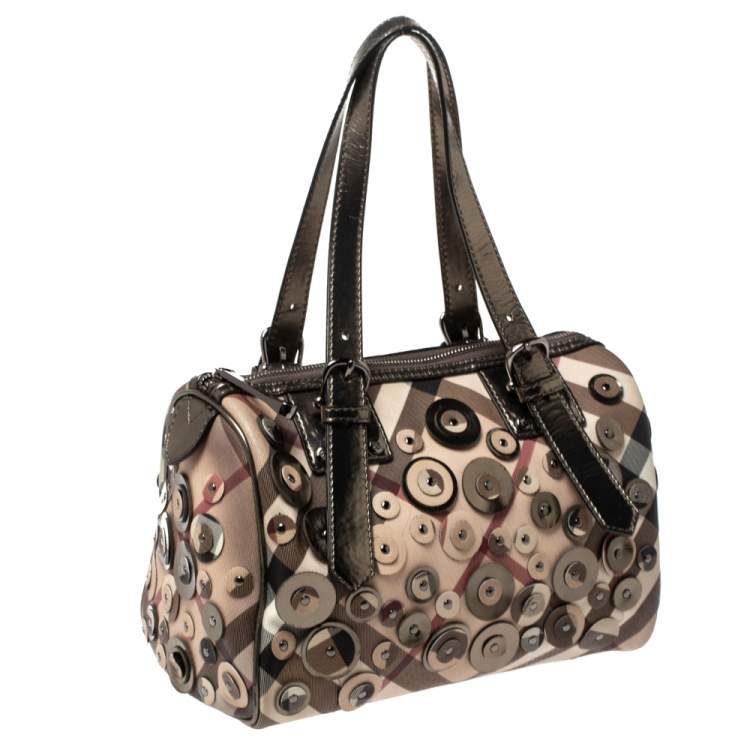 مملوكة مسبقًا Burberry Beige/Metallic Nova Check PVC and Patent Leather Chester Studded Boston Bag