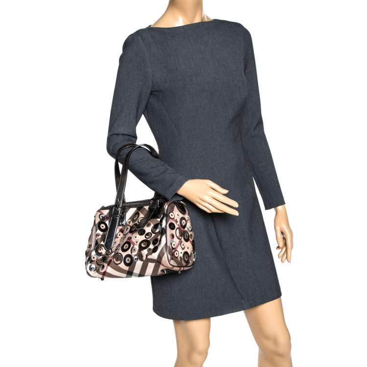 مملوكة مسبقًا Burberry Beige/Metallic Nova Check PVC and Patent Leather Chester Studded Boston Bag