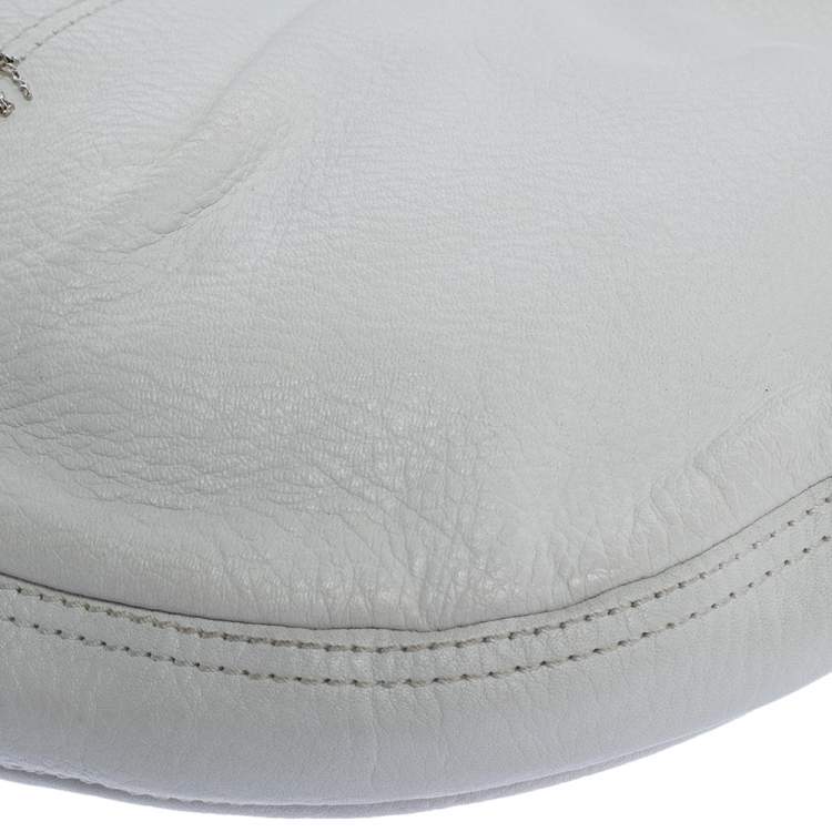 Pre Owned Burberry White Leather Small Malika Hobo