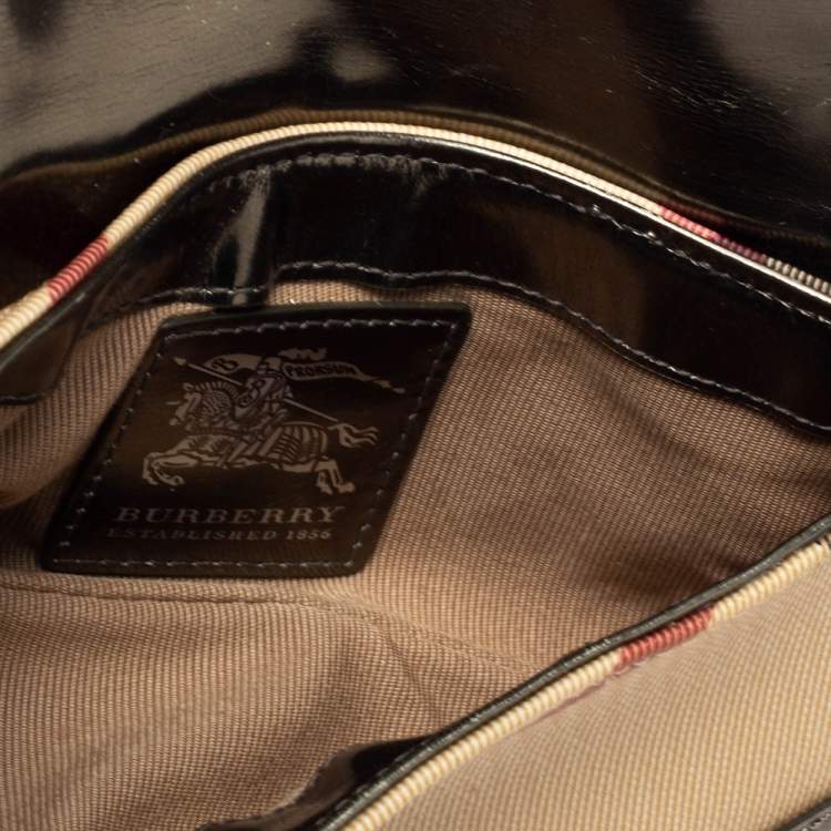 Pre Owned Burberry Beige/Metallic Nova Check PVC and Patent Leather Wristlet Clutch