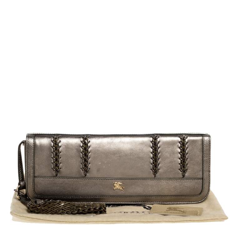 Pre Owned Burberry Metallic Olive Green Leather Wristlet Clutch