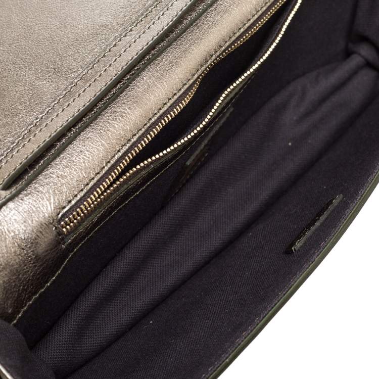 Pre Owned Burberry Metallic Olive Green Leather Wristlet Clutch