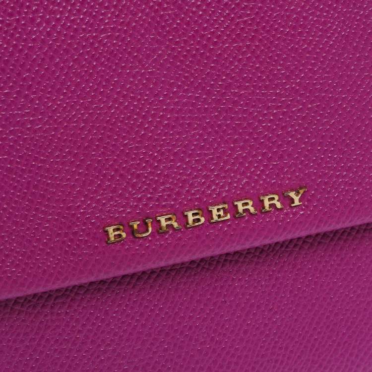 Pre Owned Burberry Fuchsia Leather Northchurch Clutch